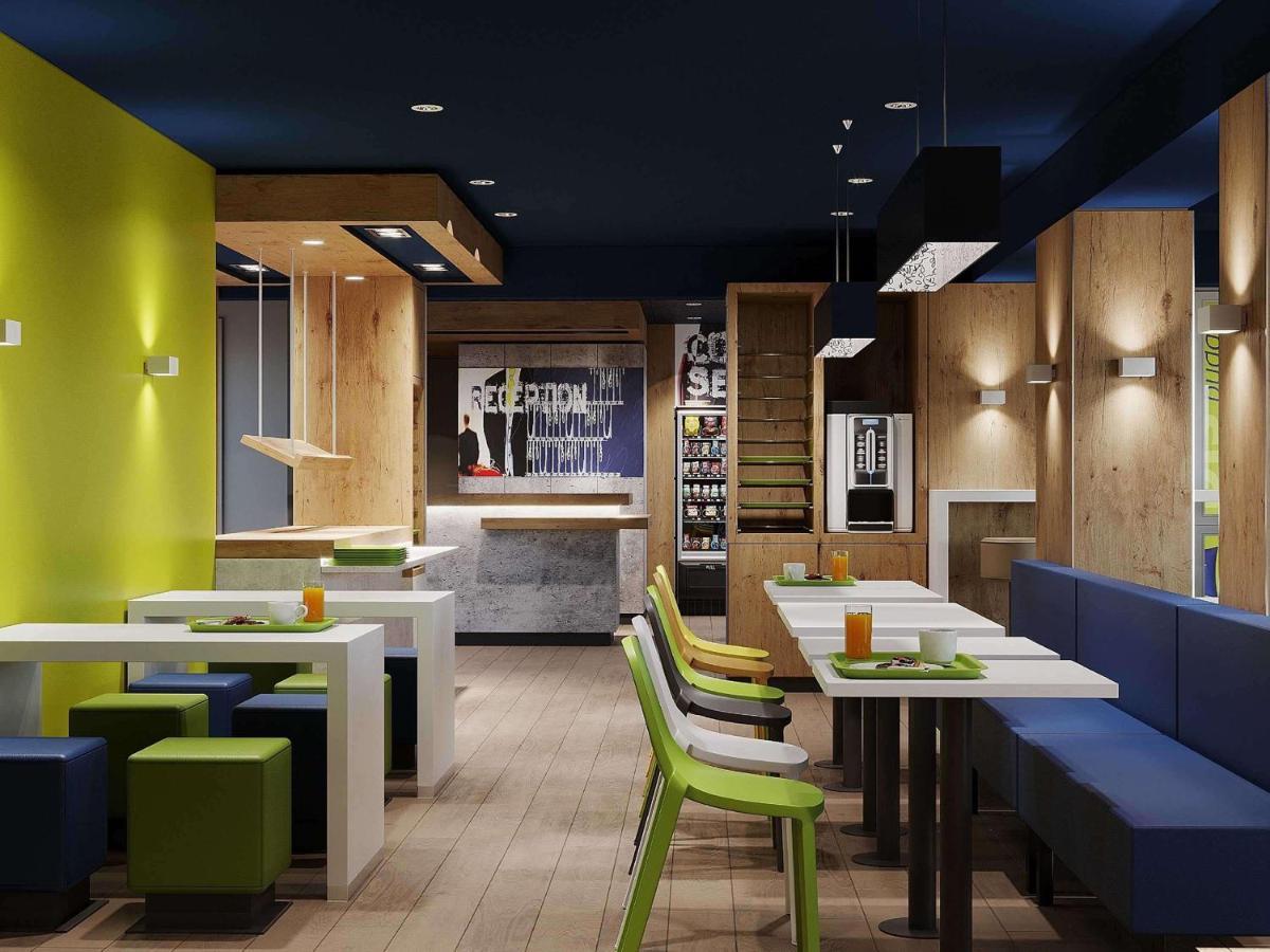 Ibis Budget Poitiers Nord Futuroscope Chasseneuil-du-Poitou Bagian luar foto