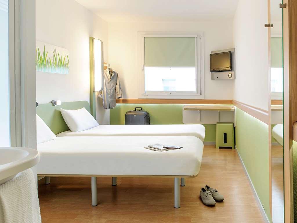 Ibis Budget Poitiers Nord Futuroscope Chasseneuil-du-Poitou Ruang foto