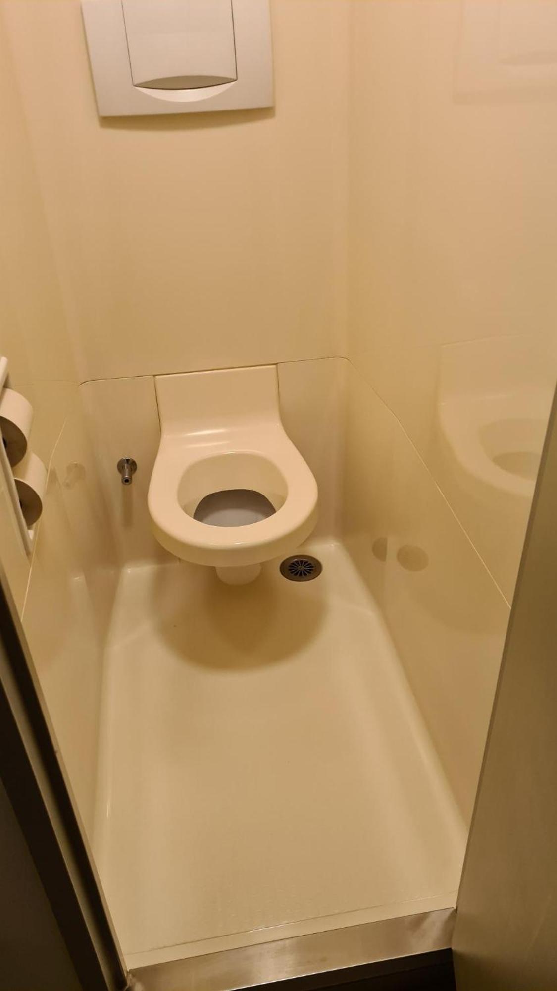 Ibis Budget Poitiers Nord Futuroscope Chasseneuil-du-Poitou Bagian luar foto