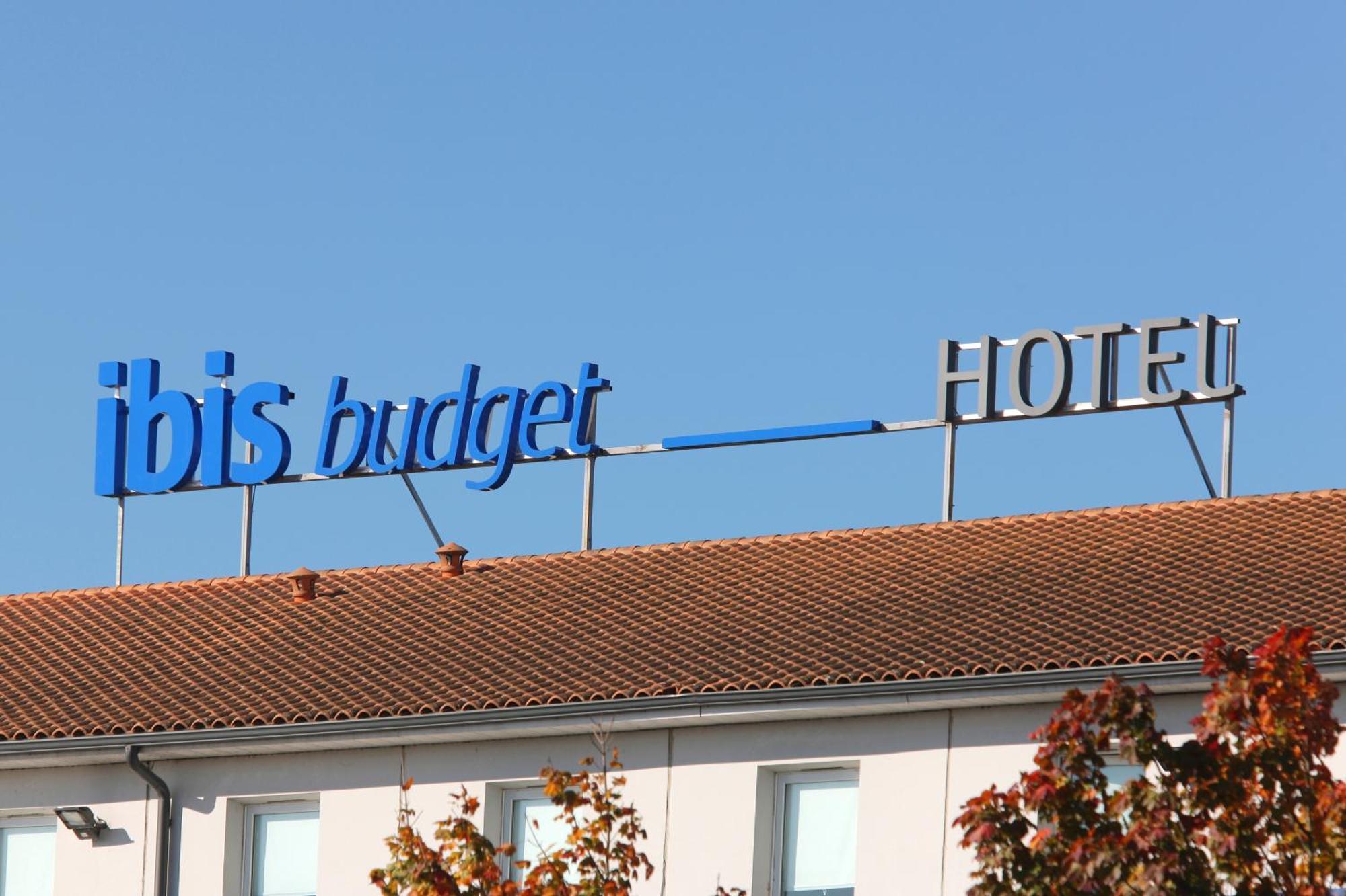 Ibis Budget Poitiers Nord Futuroscope Chasseneuil-du-Poitou Bagian luar foto