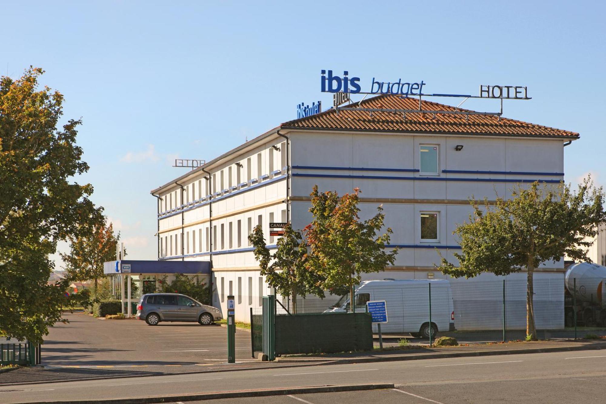 Ibis Budget Poitiers Nord Futuroscope Chasseneuil-du-Poitou Bagian luar foto